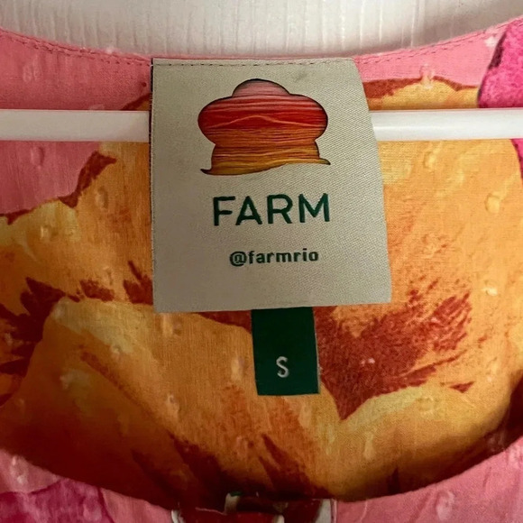 FARM Rio Gorgeous Floral embroidered detail button midi dress - Picture 4 of 11